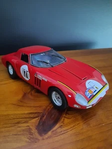 FERRARI 250 GTO 64 LE MANS NO 170 UNIVERSAL HOBBIES - Picture 1 of 10