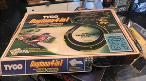 Tyco Daytona 4-in-1 W/nite Glow Race Track - Picture 1 of 6
