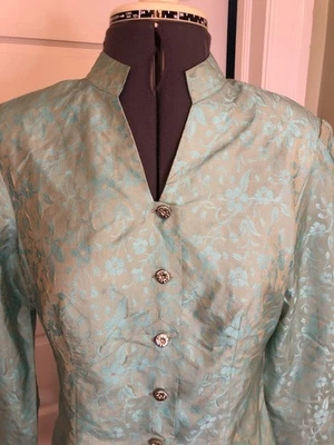 Blusa Verde Floral Damasco Cuello Banda Manga Larga con Botones Decorativos Foto 1 de 3