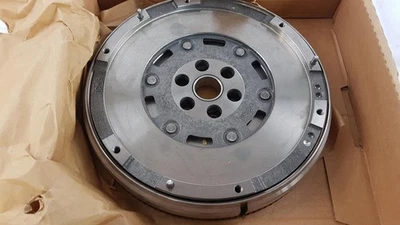 Original PEUGEOT 3008 I 508 I 5008 I CITROEN C4 Picasso Schwungrad 1.6HDi 0532W4 - Bild 1 von 2