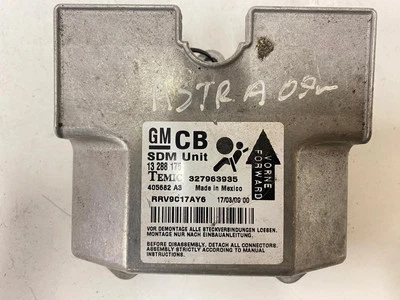 Centralina airbag Opel Astra J Sports Tourer 13288175 1.7 Diesel 92kw 28679035 - Immagine 1 di 3
