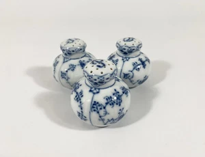 3x Royal Copenhagen Blue Fluted 711 & 712 Salt & Pepper Shaker Set - Picture 1 of 10