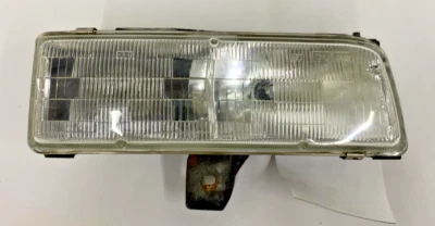 Conjunto de faros derecho derecho Buick LeSabre 1992-96 Foto 1 de 4