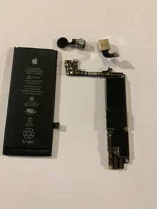 Apple iPhone se 2a generazione 64GB Nero Scheda Logica Sprint A2275 LEGGI - Foto 1 di 6