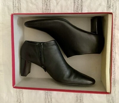 Nuevo en Caja Botas al Tobillo Quench Cuero Napa Negro Vaneli Cremallera Talla 9 Estrechas 40 Eur Foto 1 de 4