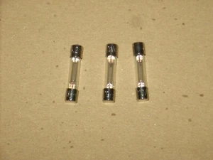 Lionel 630-2998-300 Alt. Aquarium/ Hobby Shop/ Carousel 6.3v Fuse Style Bulb x 3 - Picture 1 of 4