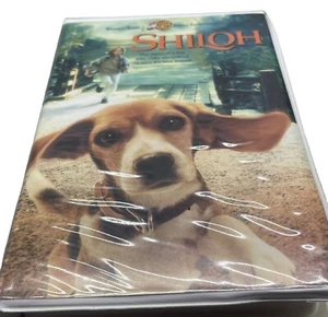 Warner Brothers Shiloh VHS tape Blake Heron rated PG English READ - Picture 1 of 3