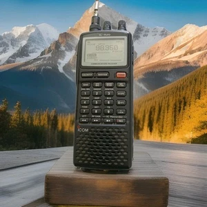 ICOM IC-R20 Handheld Communications Receiver Radio HF VHF UHF Japan.  - Bild 1 von 9