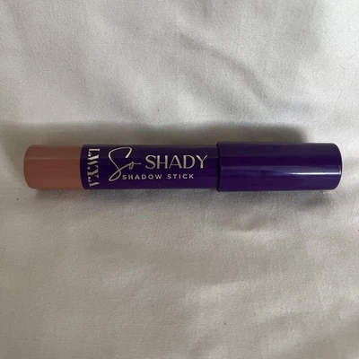 LWYA Kim Gravel So Shady Shadow Stick Rose Gold Make Up Eye Shadow - Image 1 of 2