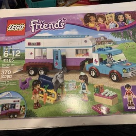 Sealed LEGO FRIENDS: Horse Vet Trailer (41125) Shelf Wear Em9