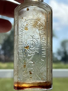 Vintage Danville, Pa D. GOSH PHARMACEUTIST BOTTLE - Picture 1 of 6