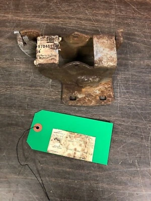 Buick Riviera LH 1966 1967 puerta inferior bisagra caja montaje nos GM 220  Foto 1 de 4