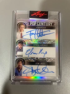 NAPOLEAN DYNAMITE 2025 LEAF METAL POP CENTURY ON CARD TRIPLE AUTO /300 - Picture 1 of 2