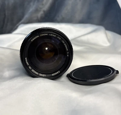 Vintage Japan Made Canon  Zoom Lens FD 70-210mm 1:4 Camara - Image 1 of 4
