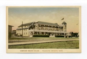 Falmouth Heights MA postcard, Old Cars, tiny people outside Vineyard Sound House - Picture 1 of 2