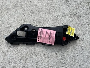 Brand New RIGHT Side Front Bumper Retainer for 2016-2018 Toyota RAV4 models - Picture 1 of 6
