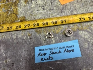 03-06 OUTLANDER Rear Shock Plate Mounting Nuts Set Of 2 - Bild 1 von 14
