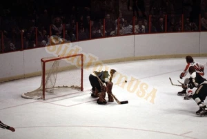 Scivolo Hockey Vintage 35mm Colore Anni 70 Volantini vs Pinguini Gioco Azione X-3081 - Foto 1 di 3