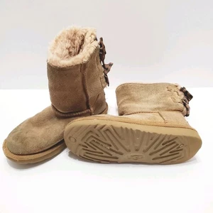 UGG Girls Winter Books Tan Suede USA Girls Size 13  - Picture 1 of 6