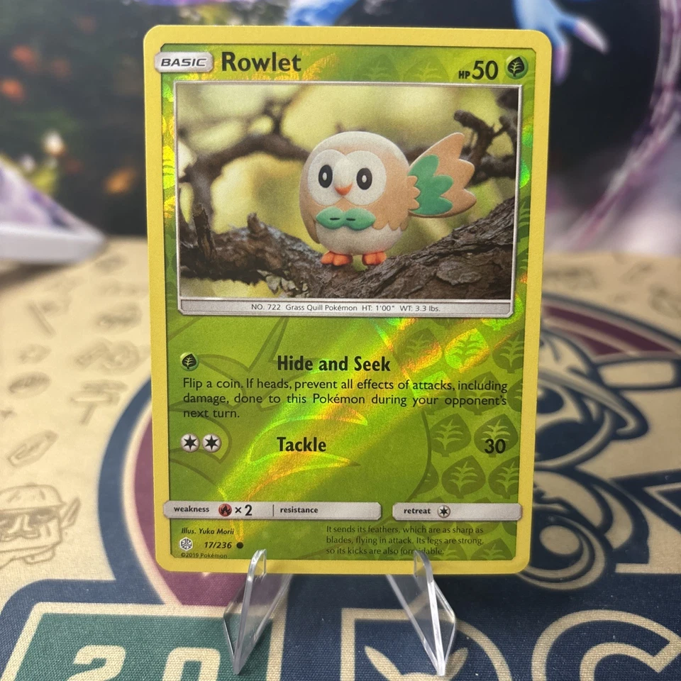 Rowlet 17/236 Sm-Cosmic Eclipse Reverse Holo - Image 1 of 3