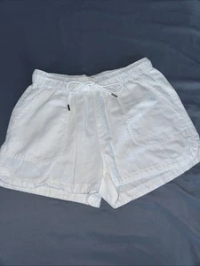 Women’s Size 5 Pull In Elastic Waist White Shorts By Cynthia Rowley - Imagen 1 de 6