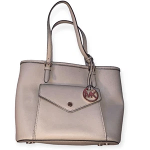 BOLSO DE BOLSILLO MICHAEL KORS JET SET MULTIFUNCIÓN - Imagen 1 de 9