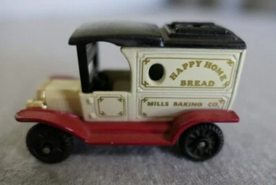 Camión Ford Tomy Tomica 1977 vintage "Happy Home Bread Mills Baking Co" modelo T Foto 1 de 4