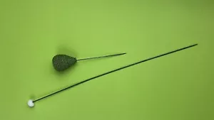 Vintage Pair Bonnet Hat Pins Green Woven Silk + White Bakelite 1940-60s Fashion - Picture 1 of 8