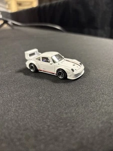 Hot Wheels 2021 HW Exotics 1/10 Porsche 993 GT2 White, Loose, 1:64 - Picture 1 of 8