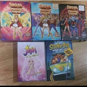 She-Ra POP Season 1 “Vol 1 & 2”+ Season 2 + Jem And The H. Complete/ Scooby Doo  - Bild 1 von 21