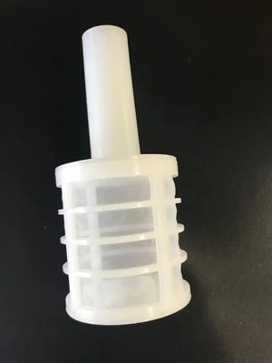 JOHN DEERE OEM FUEL FILTER ELEMENT (M811032) - Image 1 of 3