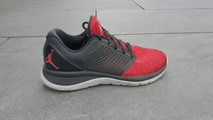 Jordan Trainer ST Black/Gym Red/Wolf Grey Gr. 44 - Bild 1 von 8