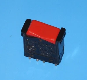 MERCEDES-BENZ R107 W123 W126 OEM HAZARD SWITCH - 0008209010 - Picture 1 of 4
