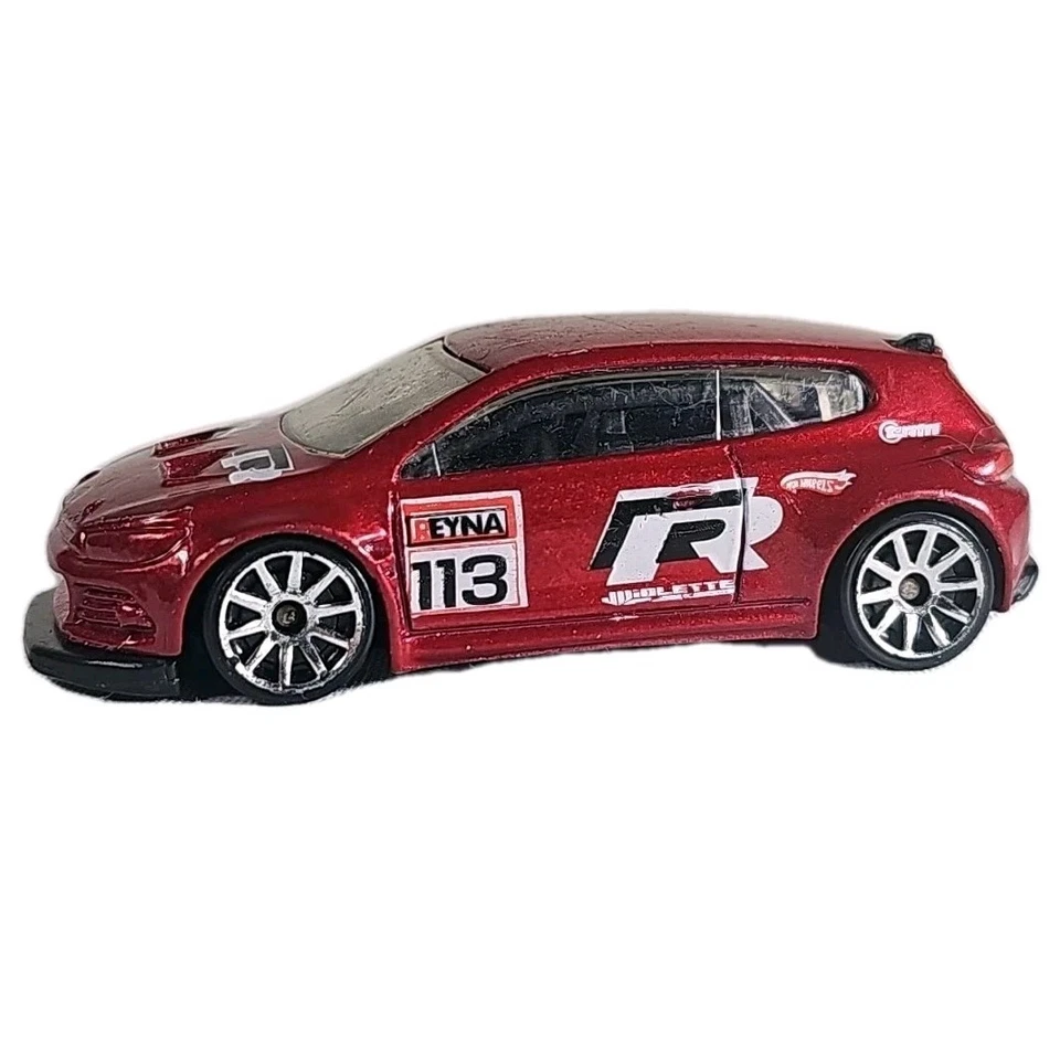 Hot Wheels All Stars Scirocco GT 24 2010 rojo con ruedas cromadas de 10 radios diecast Foto 1 de 4
