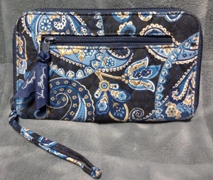 Retired VERA BRADLEY Navy WINDSOR Zip Around Wallet Wristlet CLEAN - Picture 1 of 5