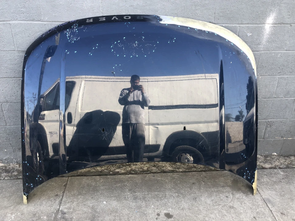 2005 2006 2007 2008 - 2012 2013 2014 2015 2016 LAND ROVER LR3 LR4 Hood Panel OEM - Image 1 of 4