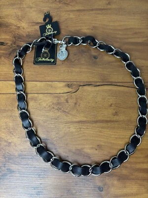 Y2K NOVO Fabulosity Preto Prata Corrente Elos Cinto Coroa de Couro Sintético P/M Gótico - Imagem 1 de 4