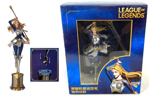 CMGE League of Legends LUX Lady of Luminosity Luxanna Crownguard Pen Figure Cover