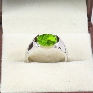 Solid 925 Sterling Silver AA Green Peridot Zircon Cut Gemstone Signet Men's Ring - Picture 1 of 10