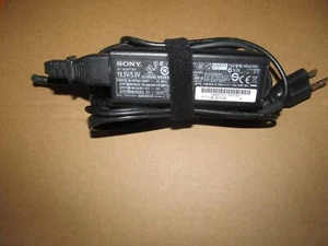 Sony VAIO TAP SVT11 SVF13 Tablet PC OEM Charger/Power Adapter VGP-AC19V74 - Picture 1 of 3
