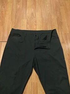 Public Rec Pants Mens 42x30 Green The Dealmakers Chino Golf Stretch Trousers - Picture 1 of 10
