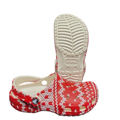 Zuecos Unisex Crocs Navidad Rojo-Blanco Zueco - Gráfico Estacional EE. UU. Hombres 4/Mujeres 6 Foto 1 de 4