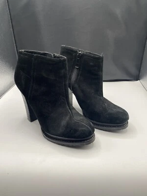 Women's BCB Generation Black Leather Ankle Boots Size 6.5B - Image 1 of 4