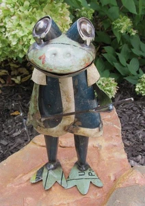 Whimsical Gardening Metal FROG Sculpture Figurine w/Rake~Farmhouse Country*New - Picture 1 of 6