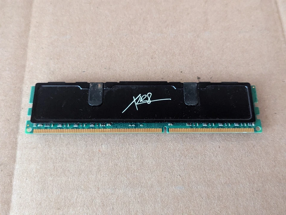 PNY 8GBH2X04E99927-15-H XLR8 8GB DDR3-1600MHZ PC3-12800 DESKTOP SDRAM A3-9(19) - Image 1 of 3