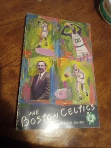 1991-92 Boston Celtics Media Guide - Picture 1 of 2