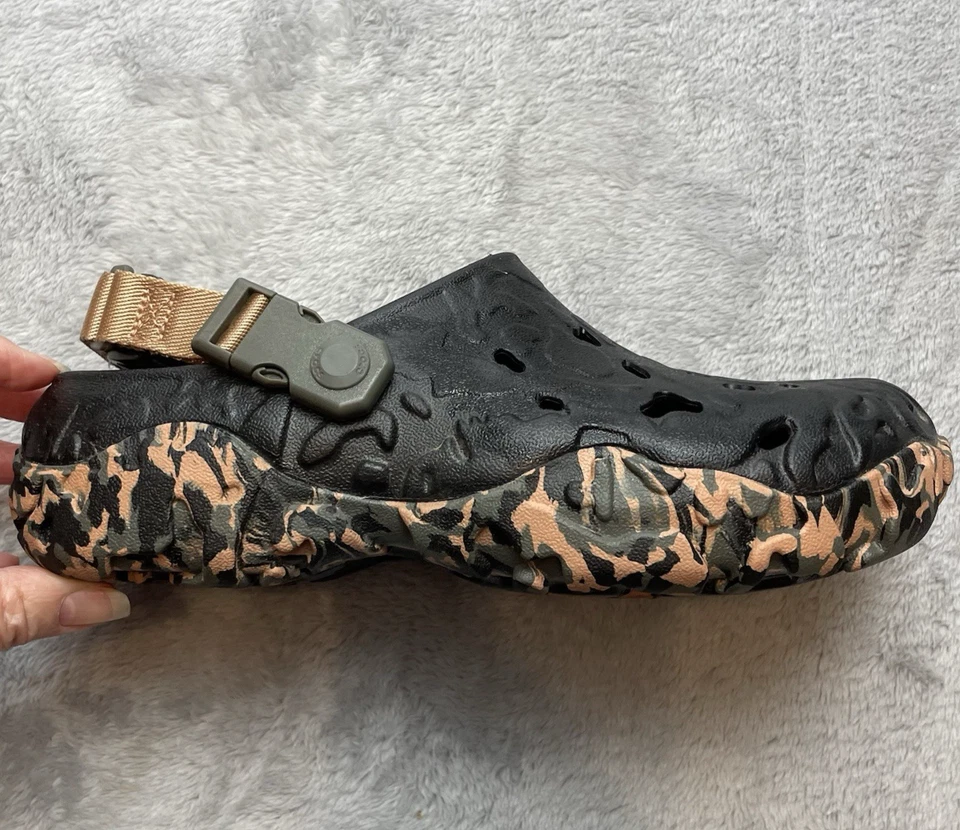 Босоножки Crocs All-Terrain Atlas Clogs M6/W8 Черные Камуфляжные Для Ампутантов ТОЛЬКО ПРАВАЯ НОГА - Изображение 1 из 4