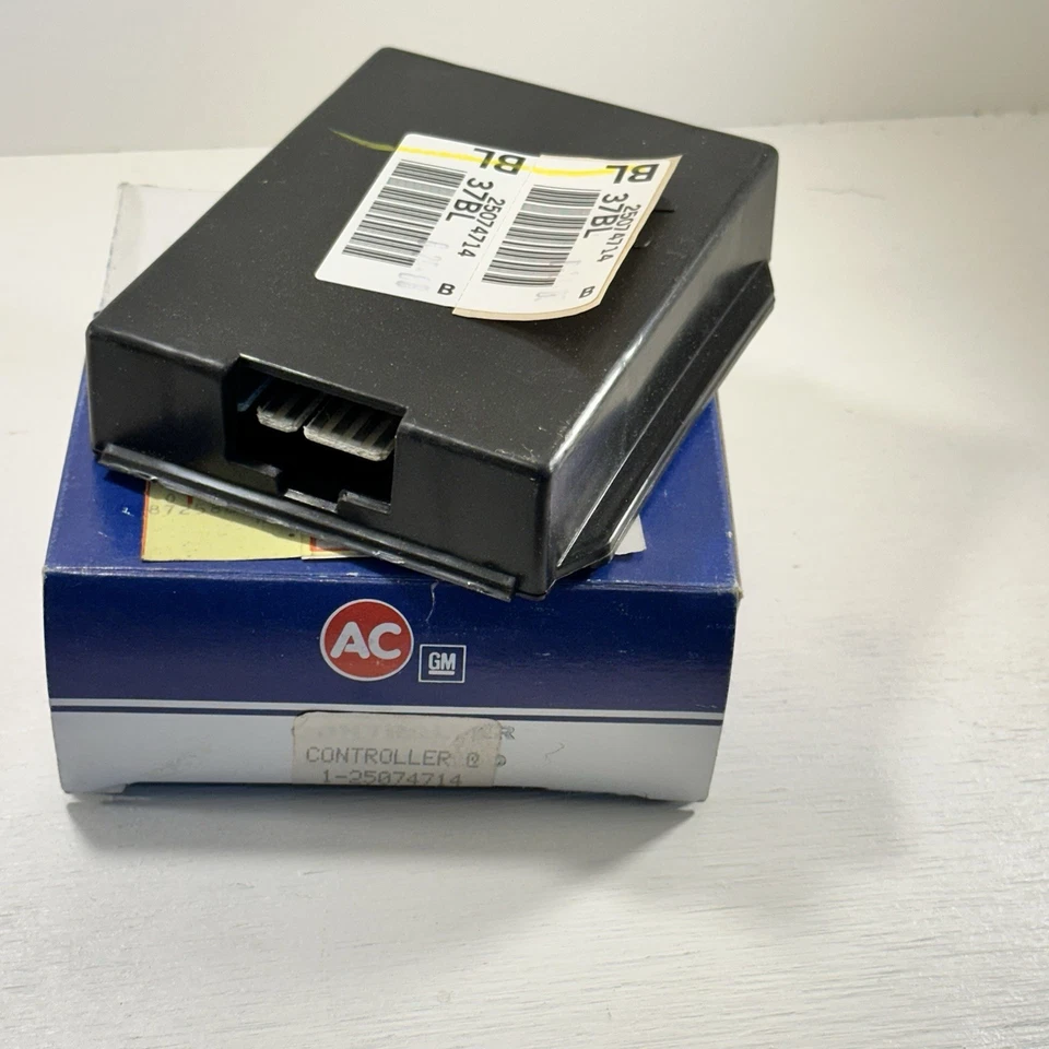 New OEM GM 25074714 Cruise Control Module Fits Chevy Blazer 1984-92 GMC Sonoma - Image 1 of 4