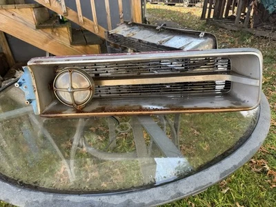 Pontiac Grand Prix 1963 y Bonneville paso derecho Rejilla metálica frontal lateral con luz Foto 1 de 4