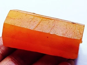 Piedras preciosas sueltas de berilo amarillo natural áspera (heliodoro) de 368,20 quilates certificadas - Imagen 1 de 6